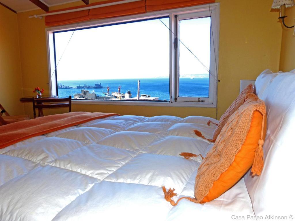 Casa Paseo Atkinson B&B บัลปาราอีโซ ห้อง รูปภาพ